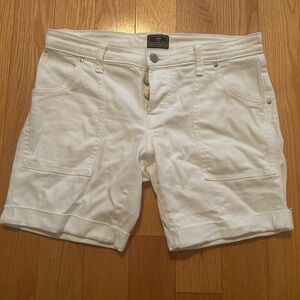 GAP White “Sexy Boyfriend” Shorts